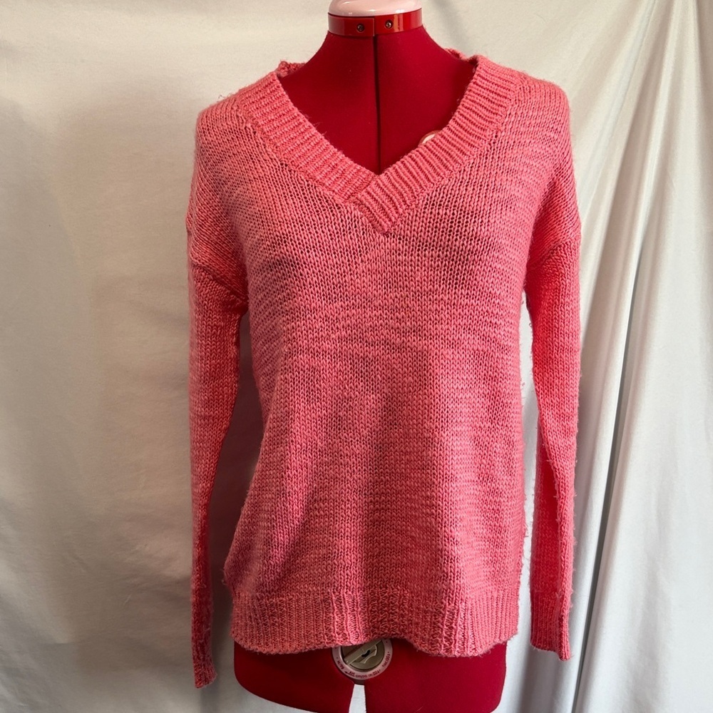 H&M Pink V-Neck Sweater XS225